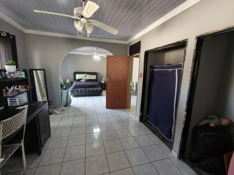 3 Bedroom Property for Sale in Rustenburg Central North West